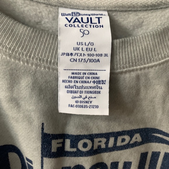 New Walt Disney World 50th Anniversary Vault Mickey Pullover Sweatshirt Sz Large - Picture 4 of 5